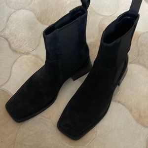 Vagabond suede sock boot worn once